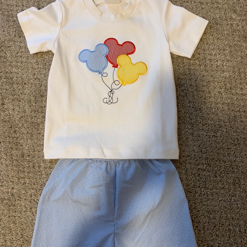 BNWT Boys Mickey Outfit